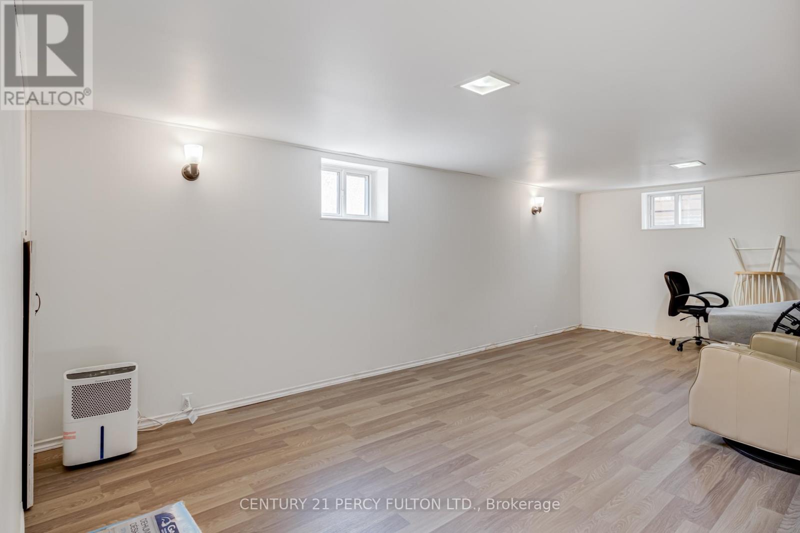 10 Mendip Crescent, Toronto, Ontario  M1P 1Y4 - Photo 34 - E13215034
