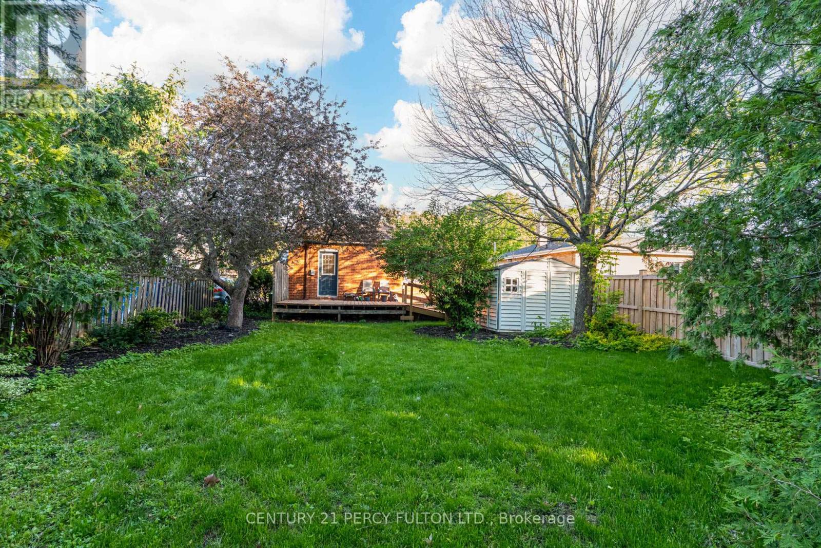 10 Mendip Crescent, Toronto, Ontario  M1P 1Y4 - Photo 49 - E13215034