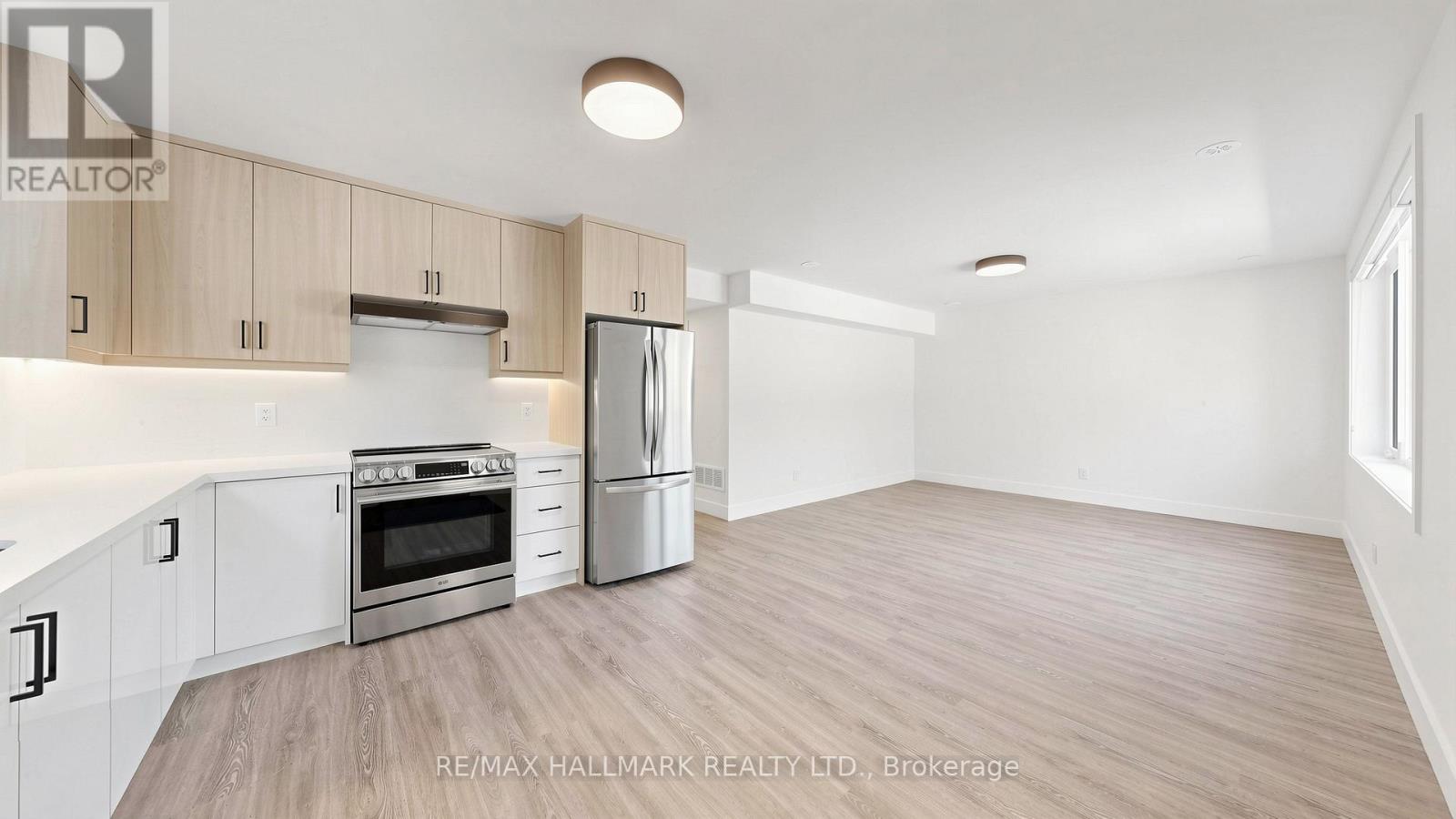 Main Floor - 655 O'connor Drive, Toronto, Ontario  M4C 3A8 - Photo 12 - E13215192