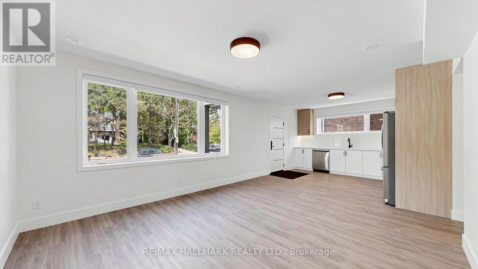 Main Floor - 655 O'connor Drive, Toronto, Ontario  M4C 3A8 - Photo 13 - E13215192