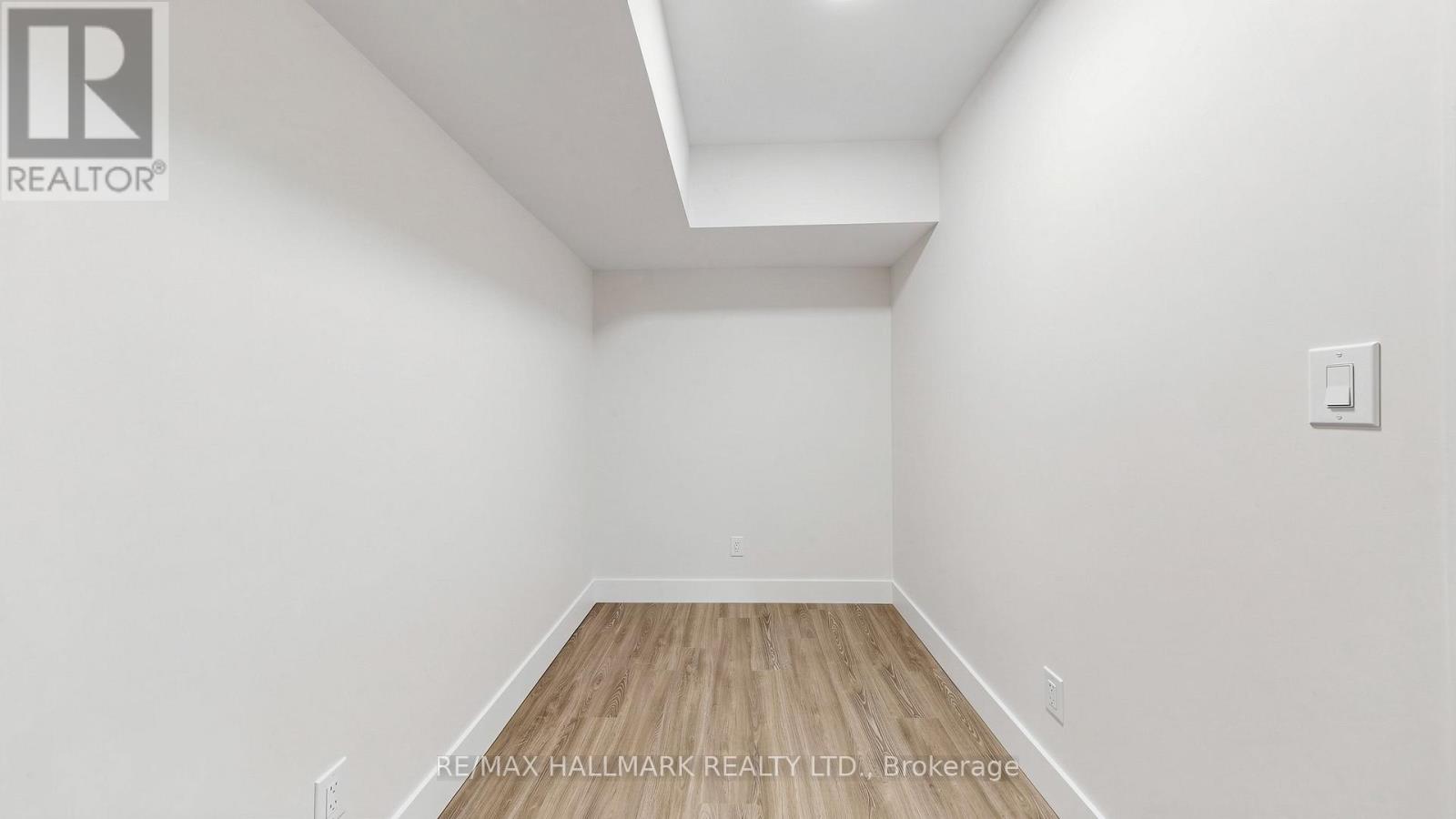 Main Floor - 655 O'connor Drive, Toronto, Ontario  M4C 3A8 - Photo 30 - E13215192