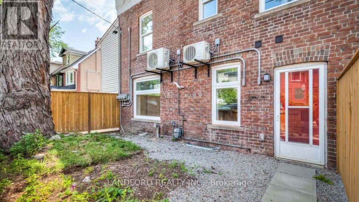 601 Logan Avenue, Toronto, Ontario  M4K 3B9 - Photo 2 - E13215328