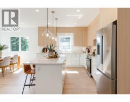 2 2098 CRUMPIT WOODS DRIVE, Squamish, British Columbia