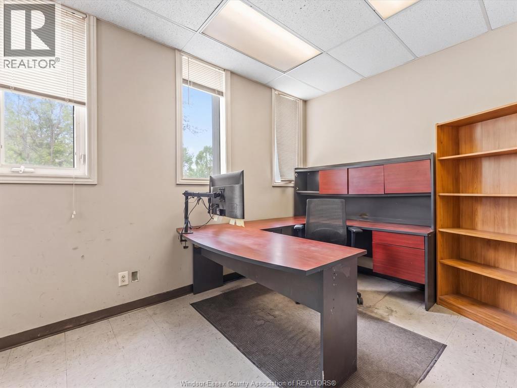 1801 South Cameron Boulevard, Windsor, Ontario  N9B 3P6 - Photo 14 - 26012546