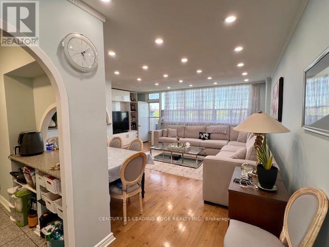 911 - 80 Grandravine Drive, Toronto, Ontario  M3J 1B2 - Photo 5 - W13214672