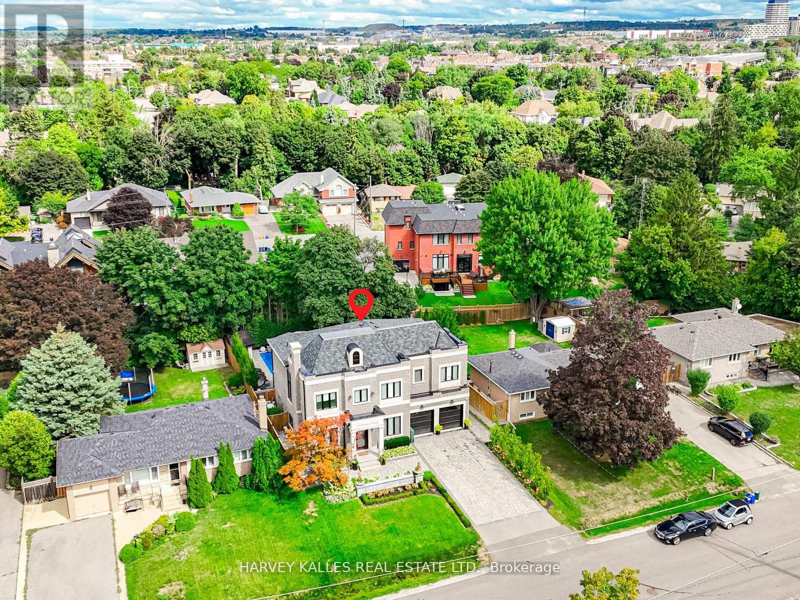 10 Malaren Road, Vaughan, Ontario  L6A 1E5 - Photo 3 - N13215122
