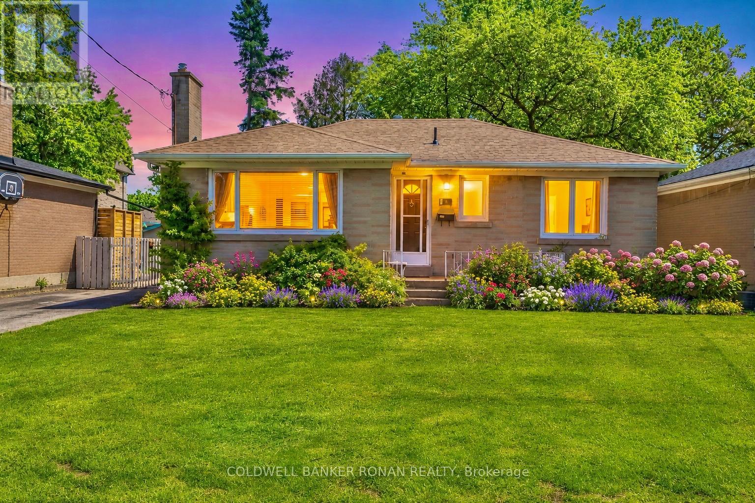 48 CARTIER CRESCENT, Richmond Hill, Ontario