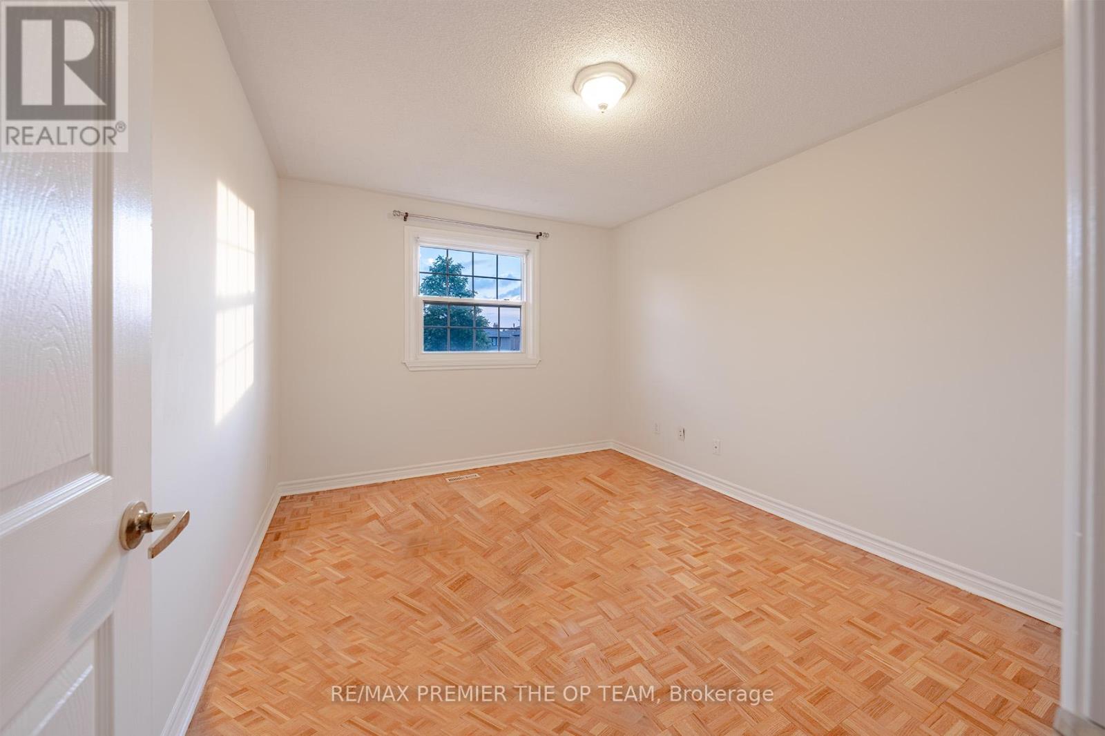 79 Governor Crescent, Vaughan, Ontario  L4L 5G8 - Photo 19 - N13215178