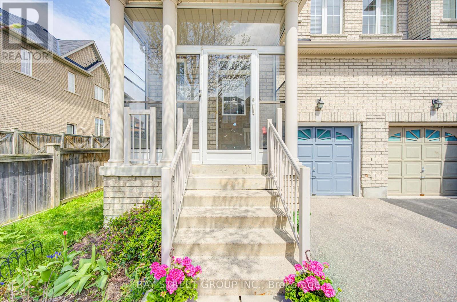 82 Coleluke Lane, Markham, Ontario  L3S 0B7 - Photo 2 - N13215234