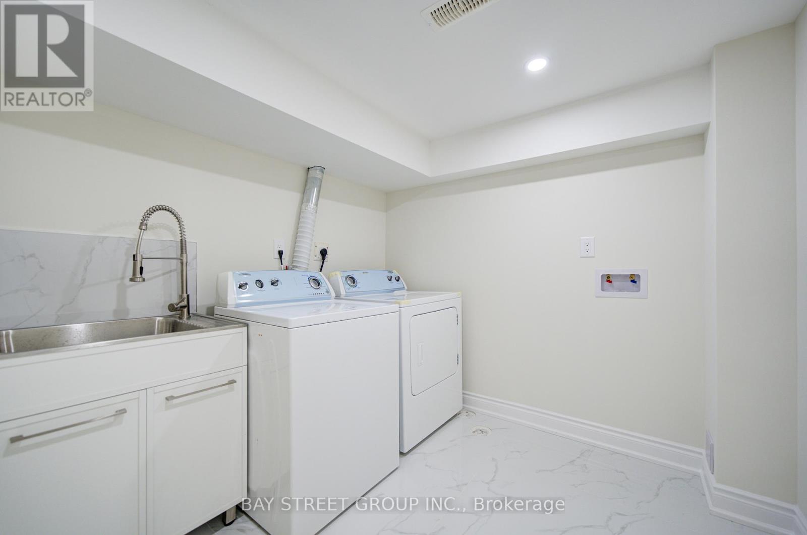 82 Coleluke Lane, Markham, Ontario  L3S 0B7 - Photo 38 - N13215234