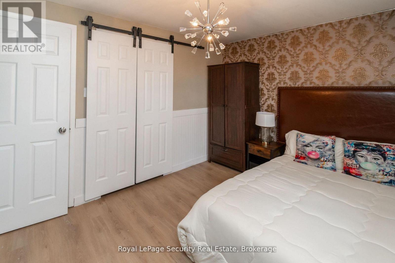 73 College Crescent, Barrie (Grove East), Ontario  L4M 2W5 - Photo 16 - S13215306