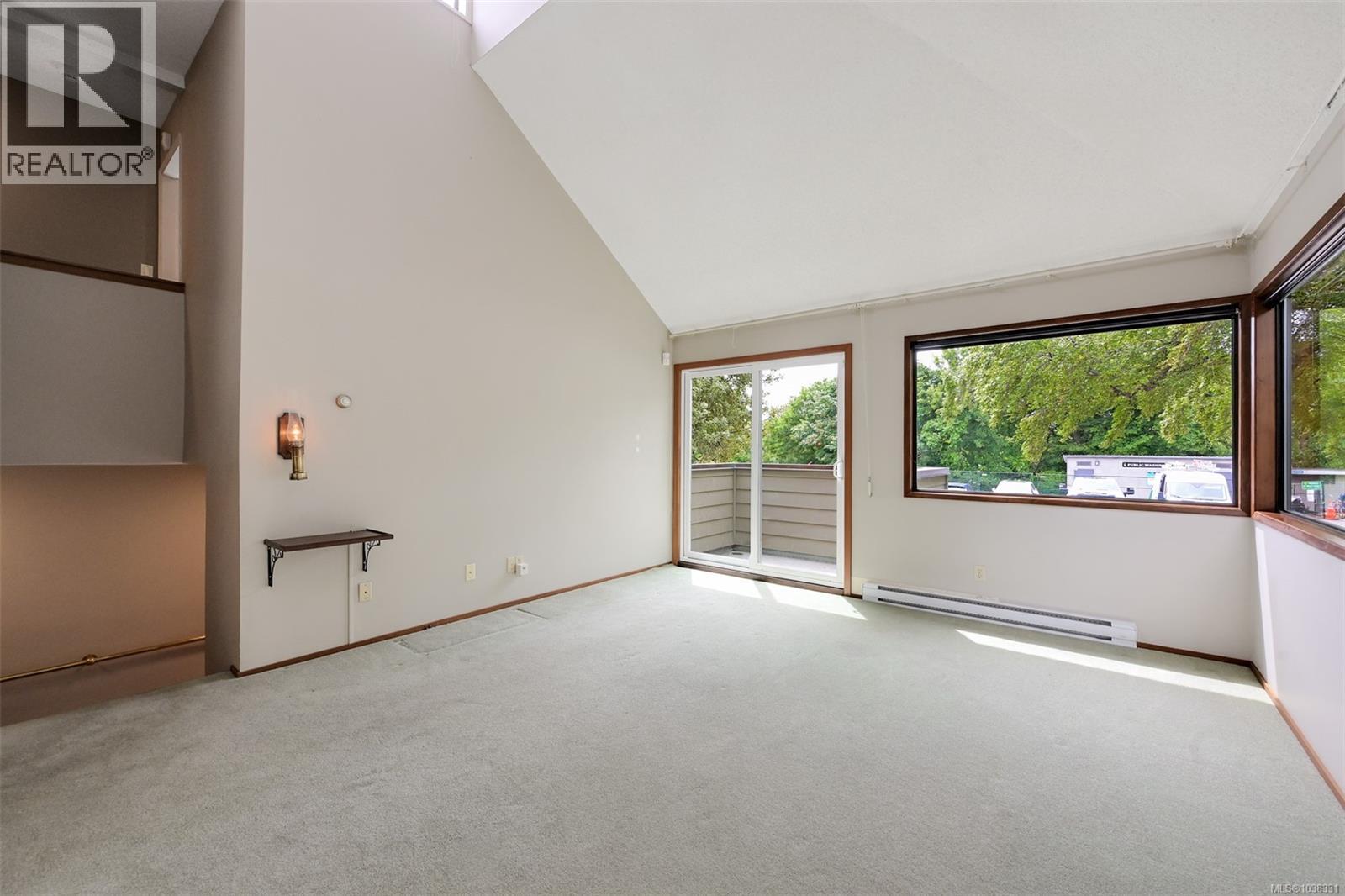 558 Dallas Rd, Victoria, British Columbia  V8V 1B4 - Photo 16 - 1038331