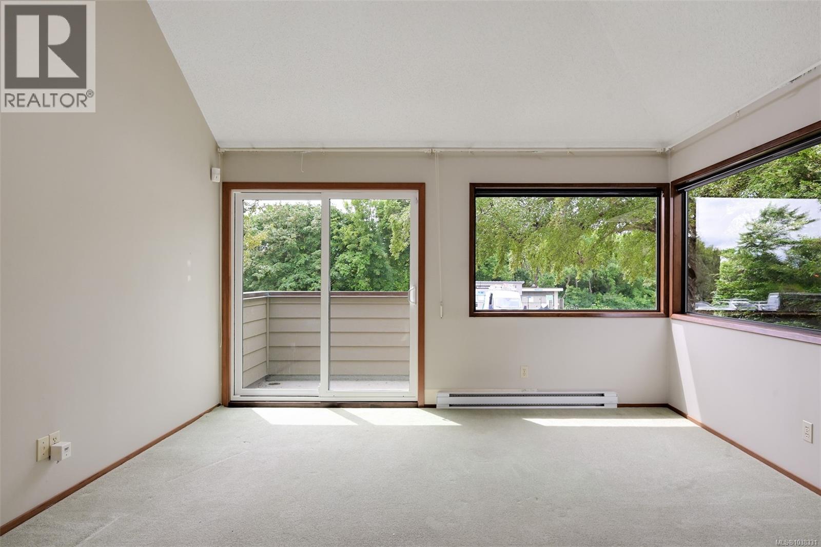 558 Dallas Rd, Victoria, British Columbia  V8V 1B4 - Photo 17 - 1038331