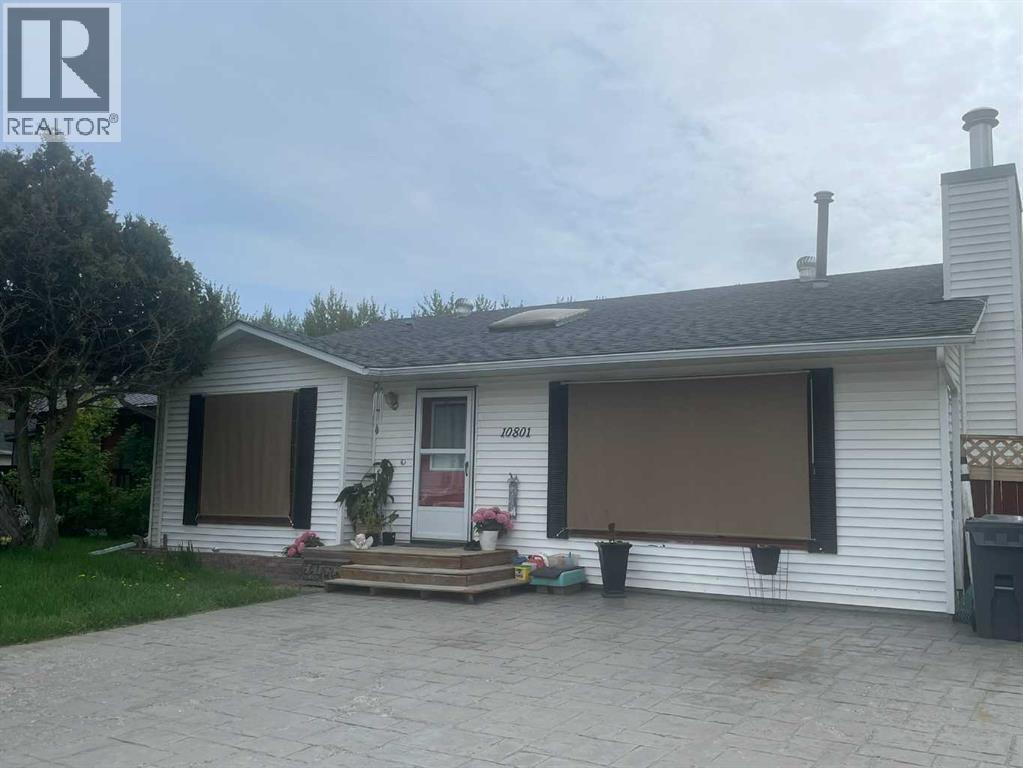 10801 92 Street, Peace River, Alberta T8S 1P4 - Photo 2 - A2315156