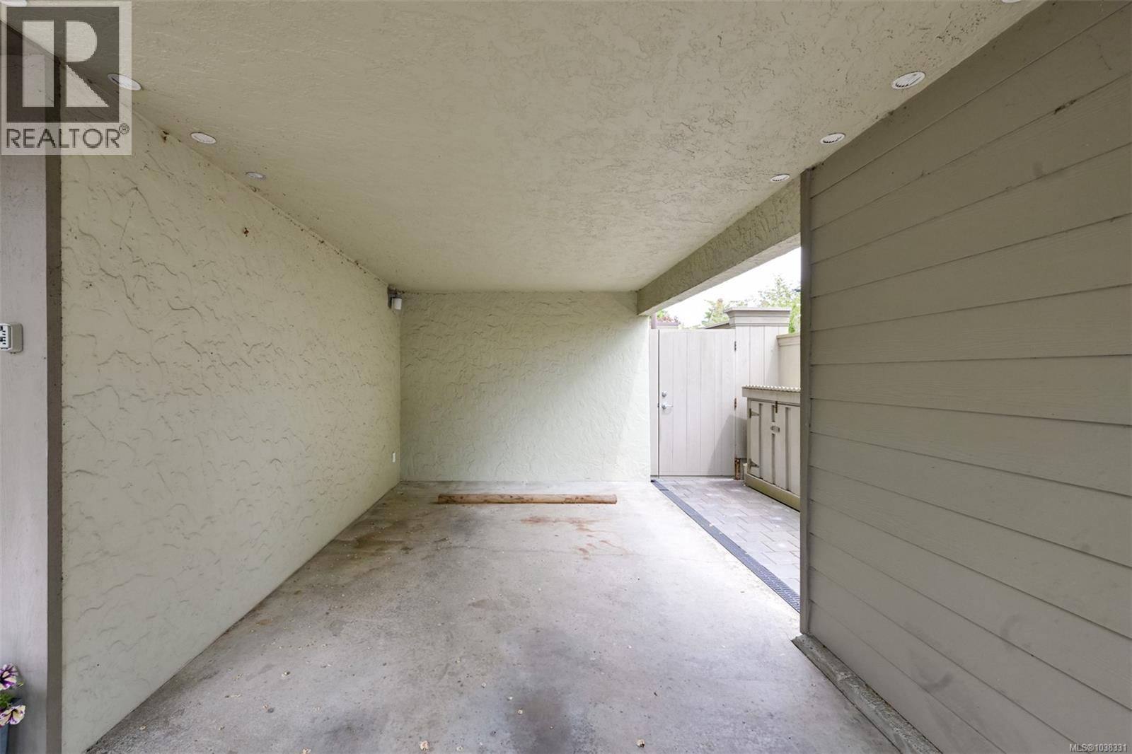 558 Dallas Rd, Victoria, British Columbia  V8V 1B4 - Photo 45 - 1038331