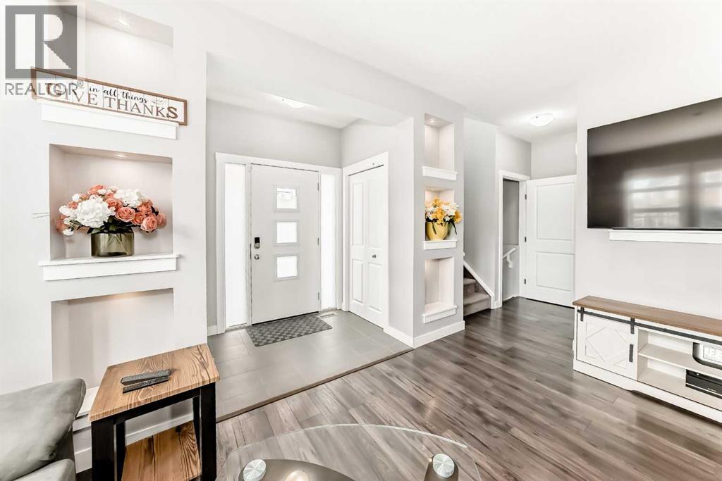 301 Midtown Gate Sw, Airdrie, Alberta  T4B 4C9 - Photo 5 - A2314246