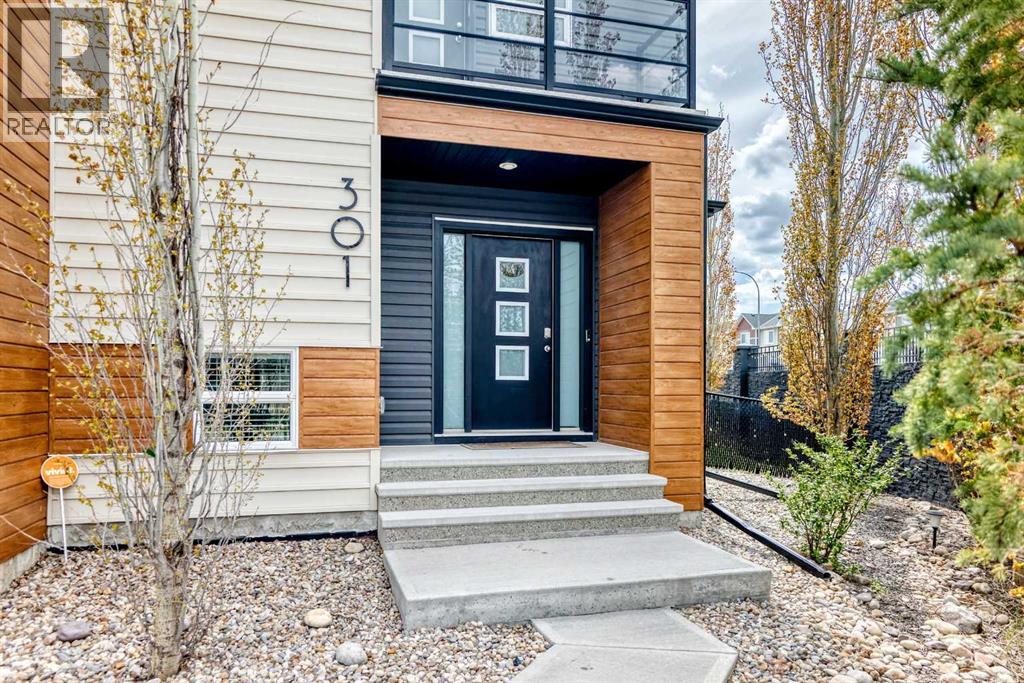 301 Midtown Gate Sw, Airdrie, Alberta  T4B 4C9 - Photo 3 - A2314246