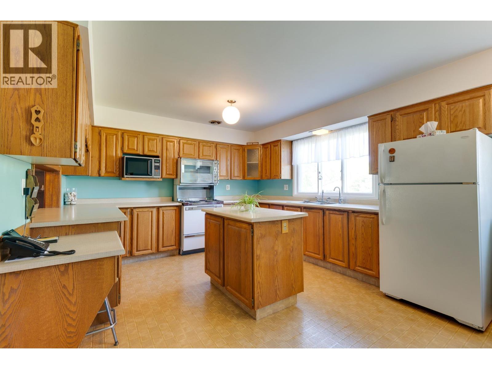 905 Alward Street, Prince George, British Columbia  V2M 2E8 - Photo 8 - R3129675