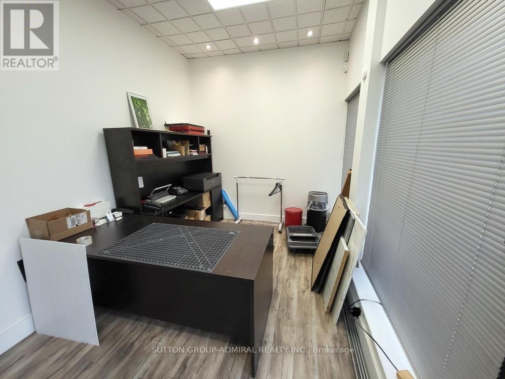 474 Champagne Drive, Toronto, Ontario  M3J 2T9 - Photo 21 - W13215076