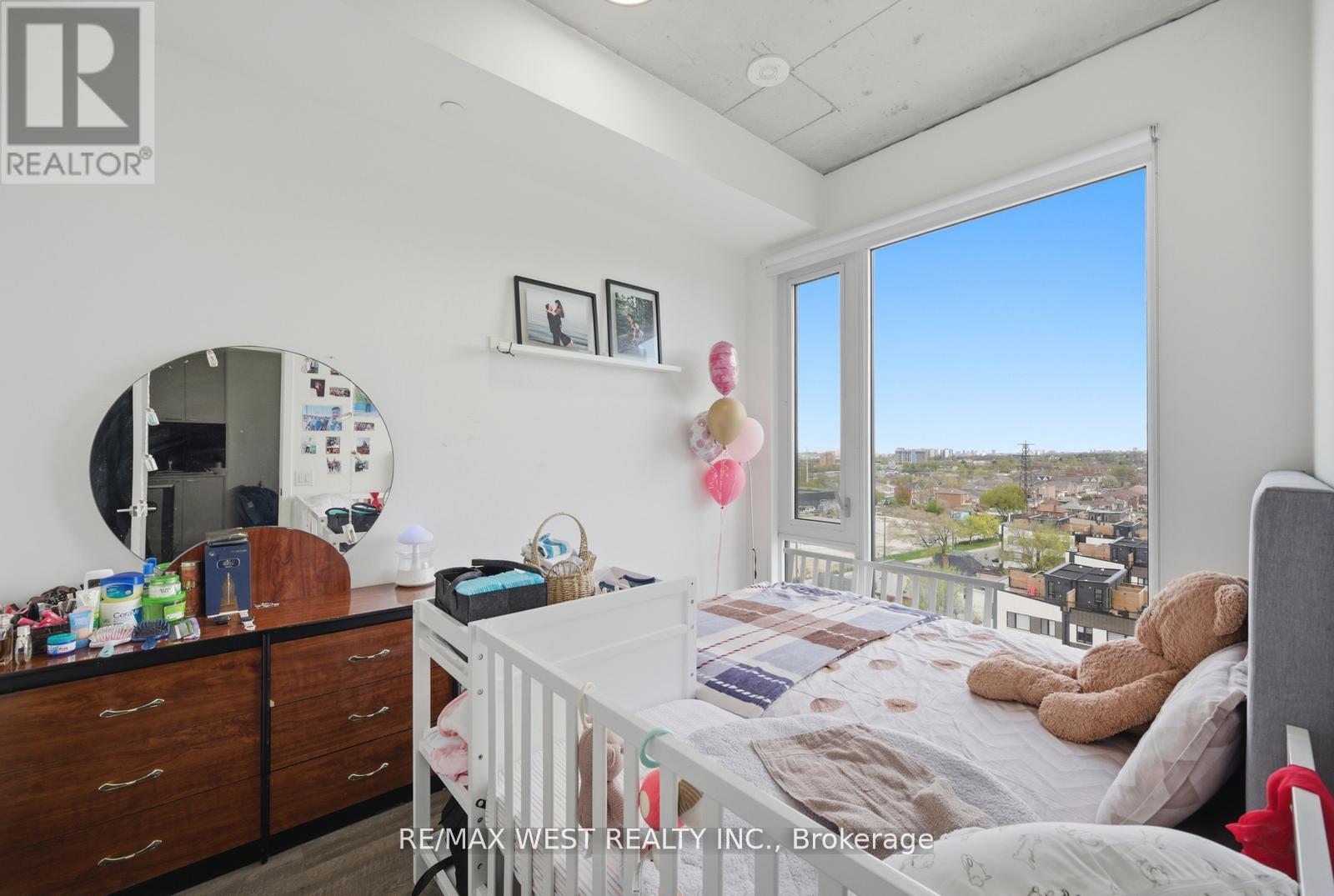 801 - 1808 St. Clair Avenue W, Toronto, Ontario  M6N 1J5 - Photo 13 - W13215128