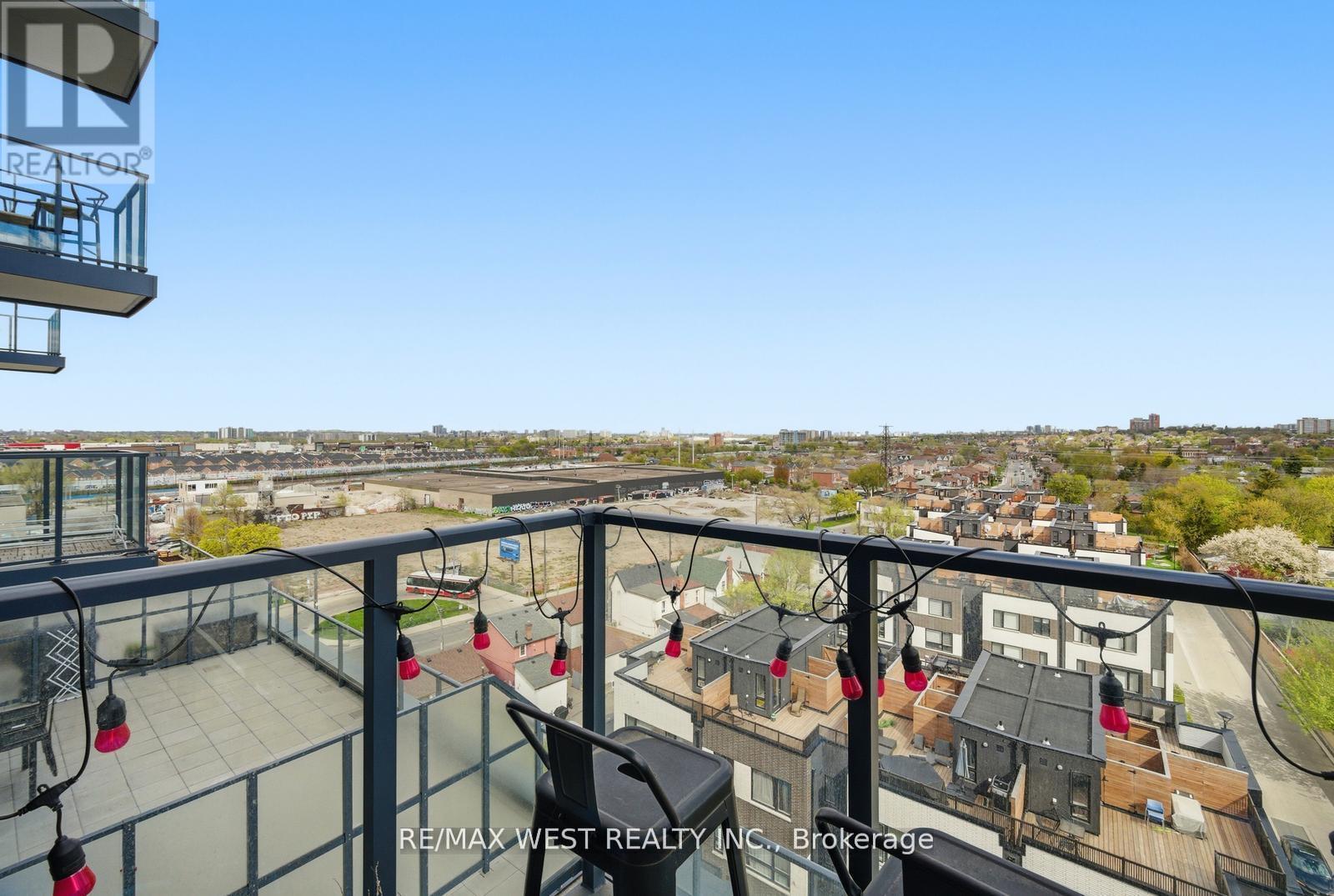 801 - 1808 St. Clair Avenue W, Toronto, Ontario  M6N 1J5 - Photo 16 - W13215128