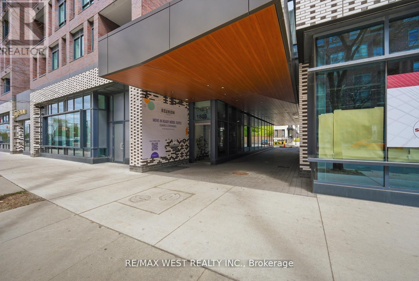 801 - 1808 St. Clair Avenue W, Toronto, Ontario  M6N 1J5 - Photo 27 - W13215128