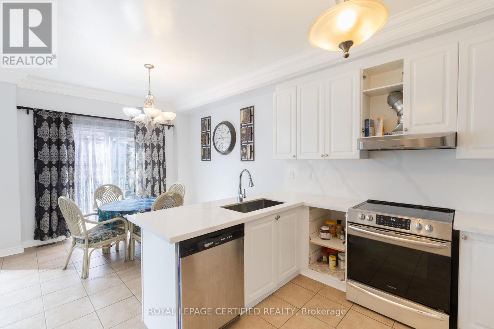 Upper - 20 Krakow Street, Brampton, Ontario  L6Y 0K7 - Photo 17 - W13215170