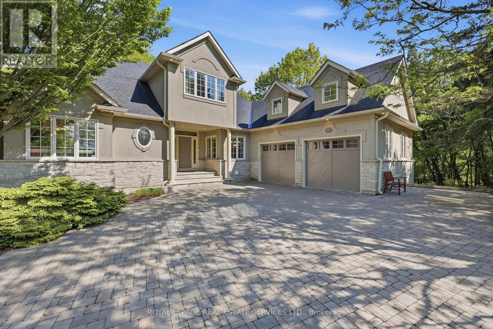 1227 Riverbank Way, Oakville, Ontario  L6H 6X4 - Photo 7 - W13215172