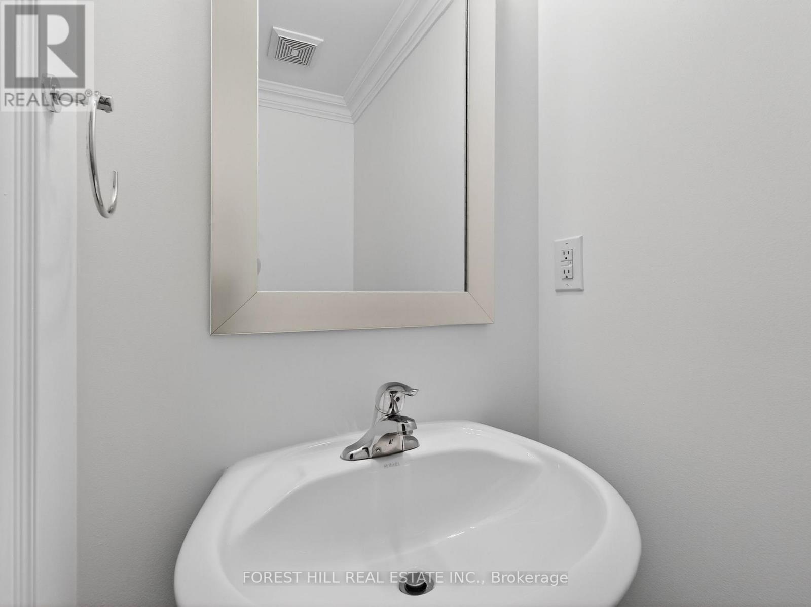 78 Cormier Heights, Toronto, Ontario  M8W 4S5 - Photo 13 - W13215256