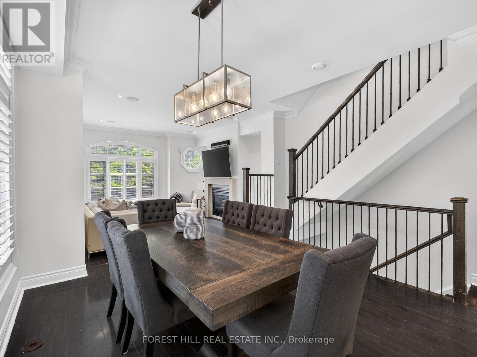 78 Cormier Heights, Toronto, Ontario  M8W 4S5 - Photo 5 - W13215256