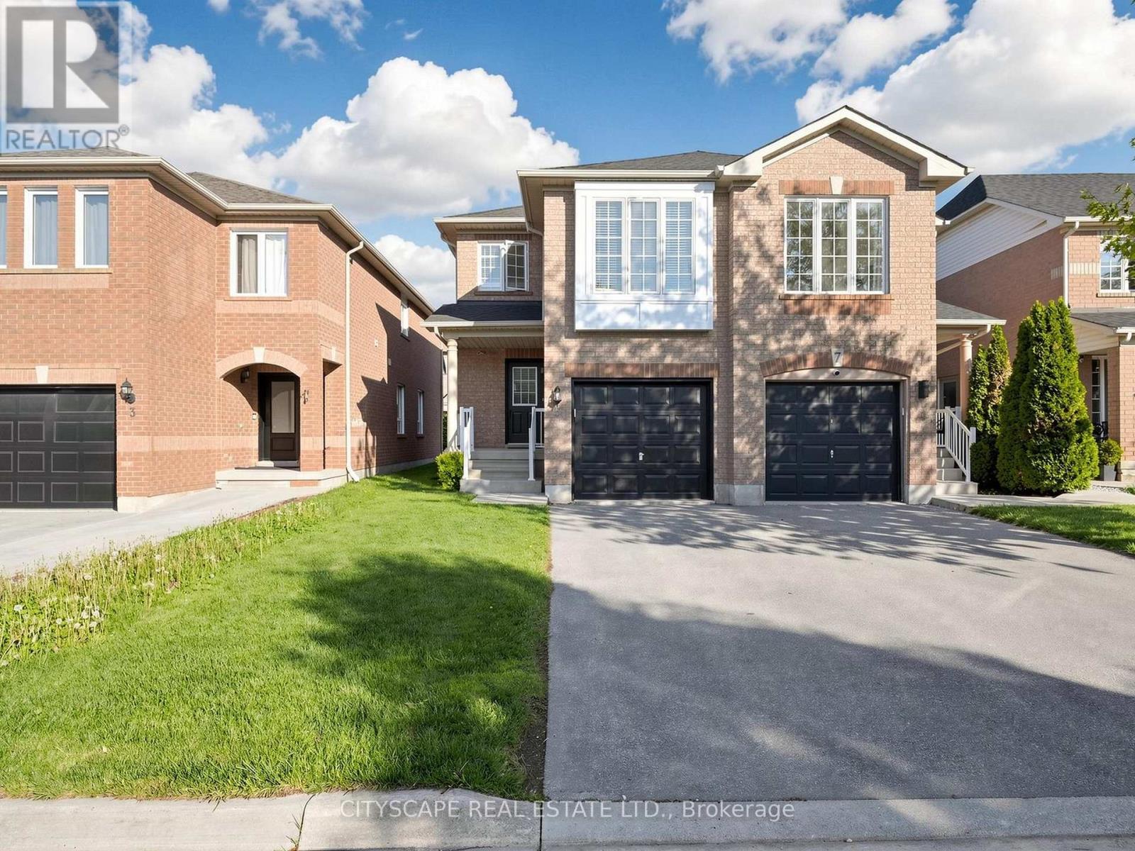 5 STUDEBAKER TRAIL, Brampton, Ontario