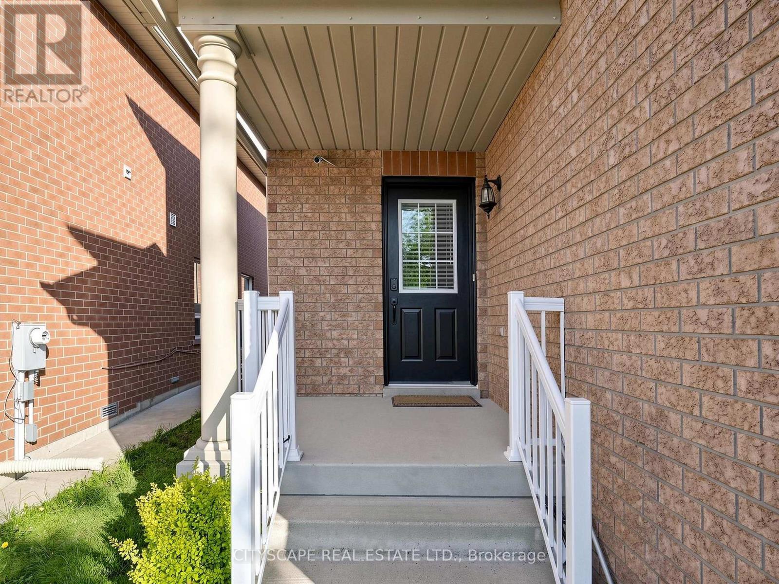 5 Studebaker Trail, Brampton, Ontario  L7A 3A2 - Photo 5 - W13215322