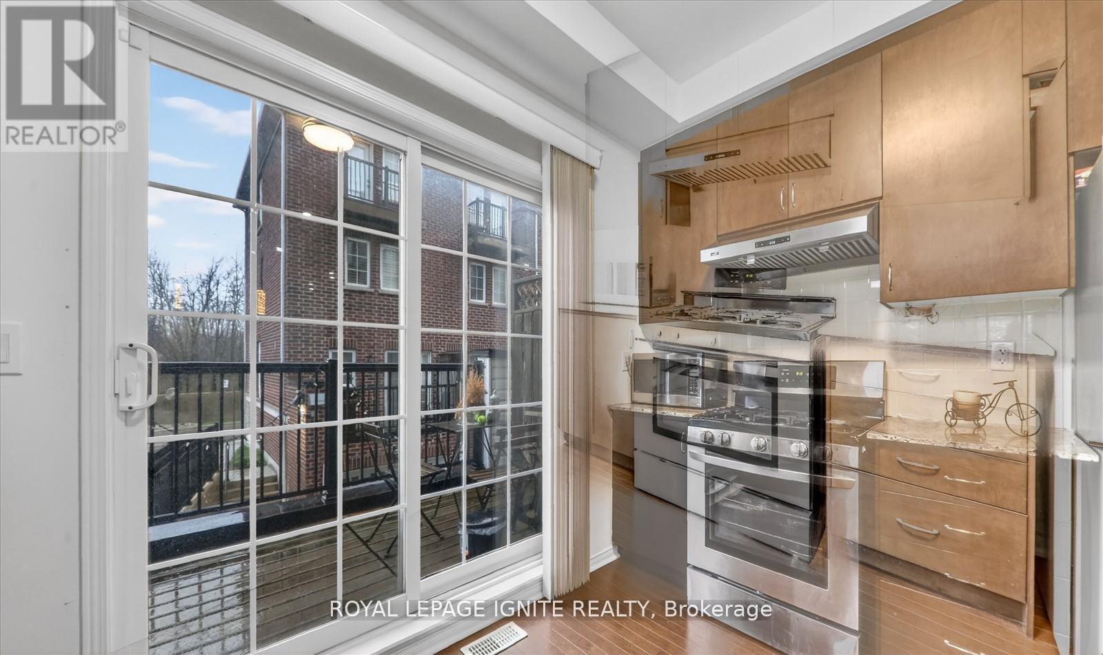 95 - 117a The Queensway, Toronto, Ontario  M6S 5B7 - Photo 16 - W13215340