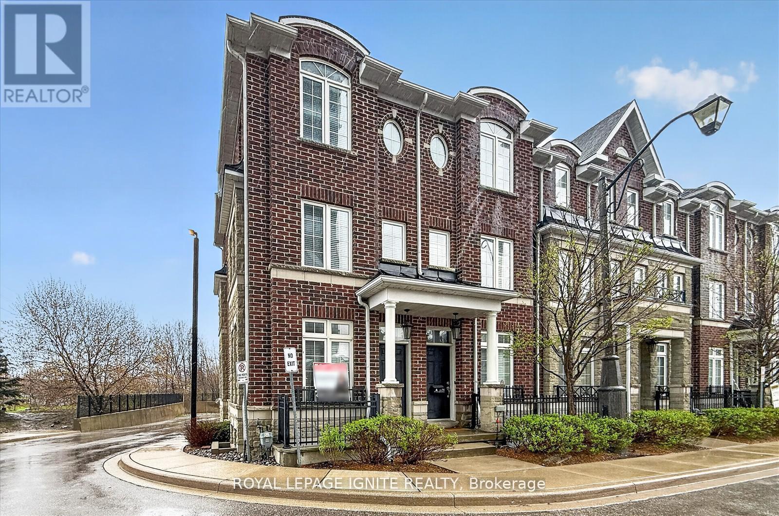 95 - 117a The Queensway, Toronto, Ontario  M6S 5B7 - Photo 2 - W13215340