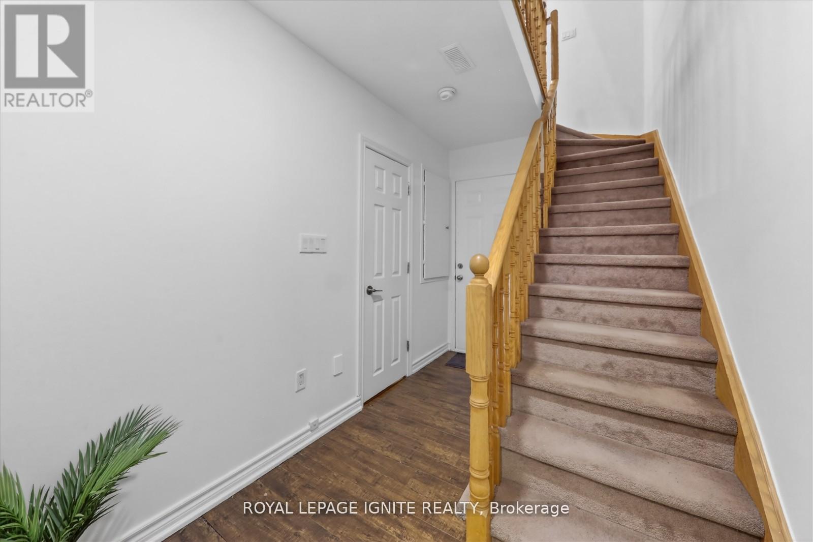95 - 117a The Queensway, Toronto, Ontario  M6S 5B7 - Photo 34 - W13215340
