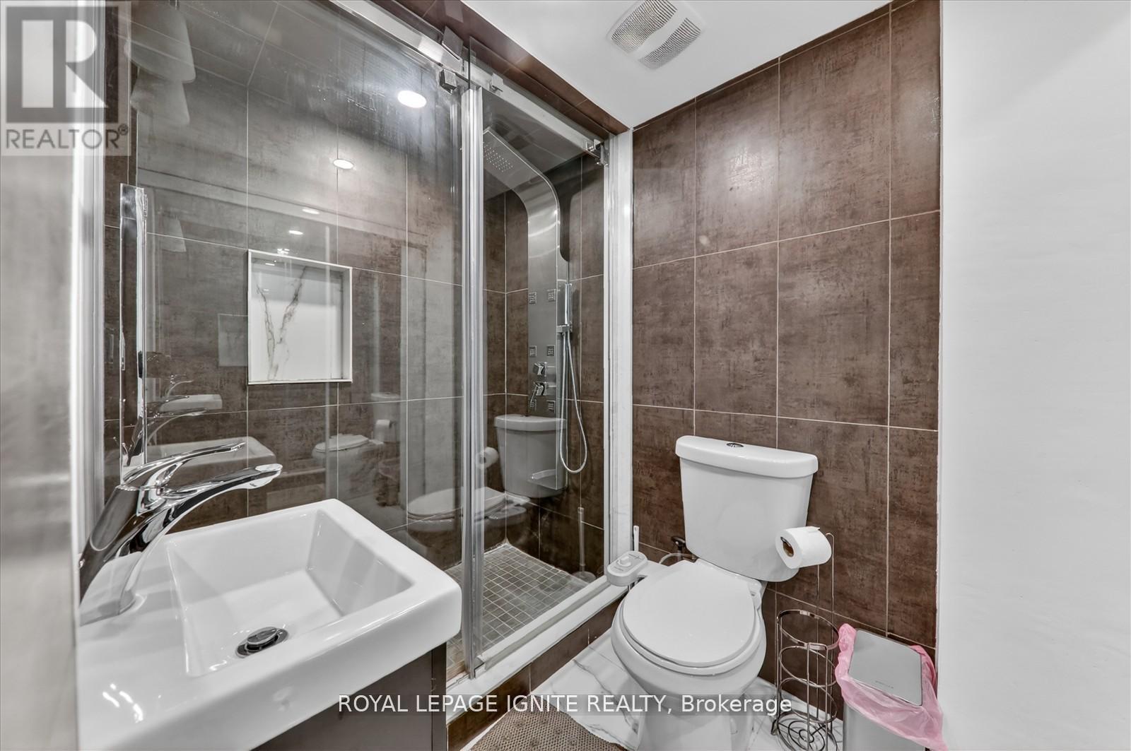 95 - 117a The Queensway, Toronto, Ontario  M6S 5B7 - Photo 37 - W13215340