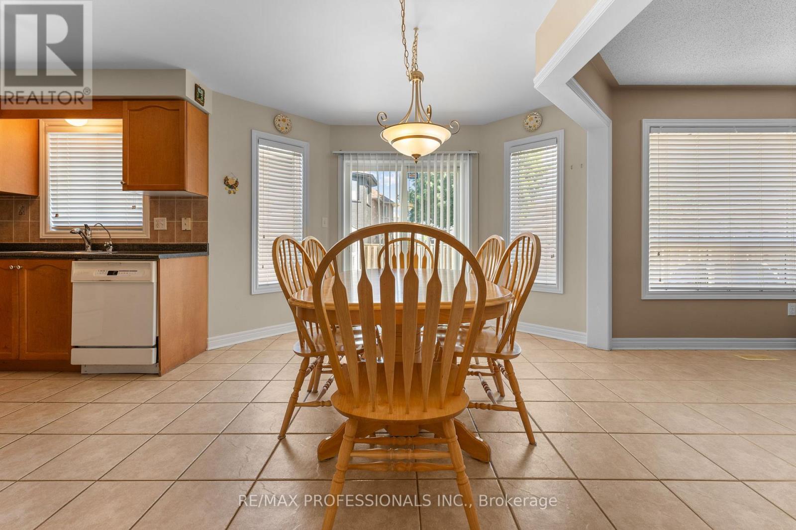 15 Tarquini Crescent, Caledon, Ontario  L7E 2V8 - Photo 17 - W13215346