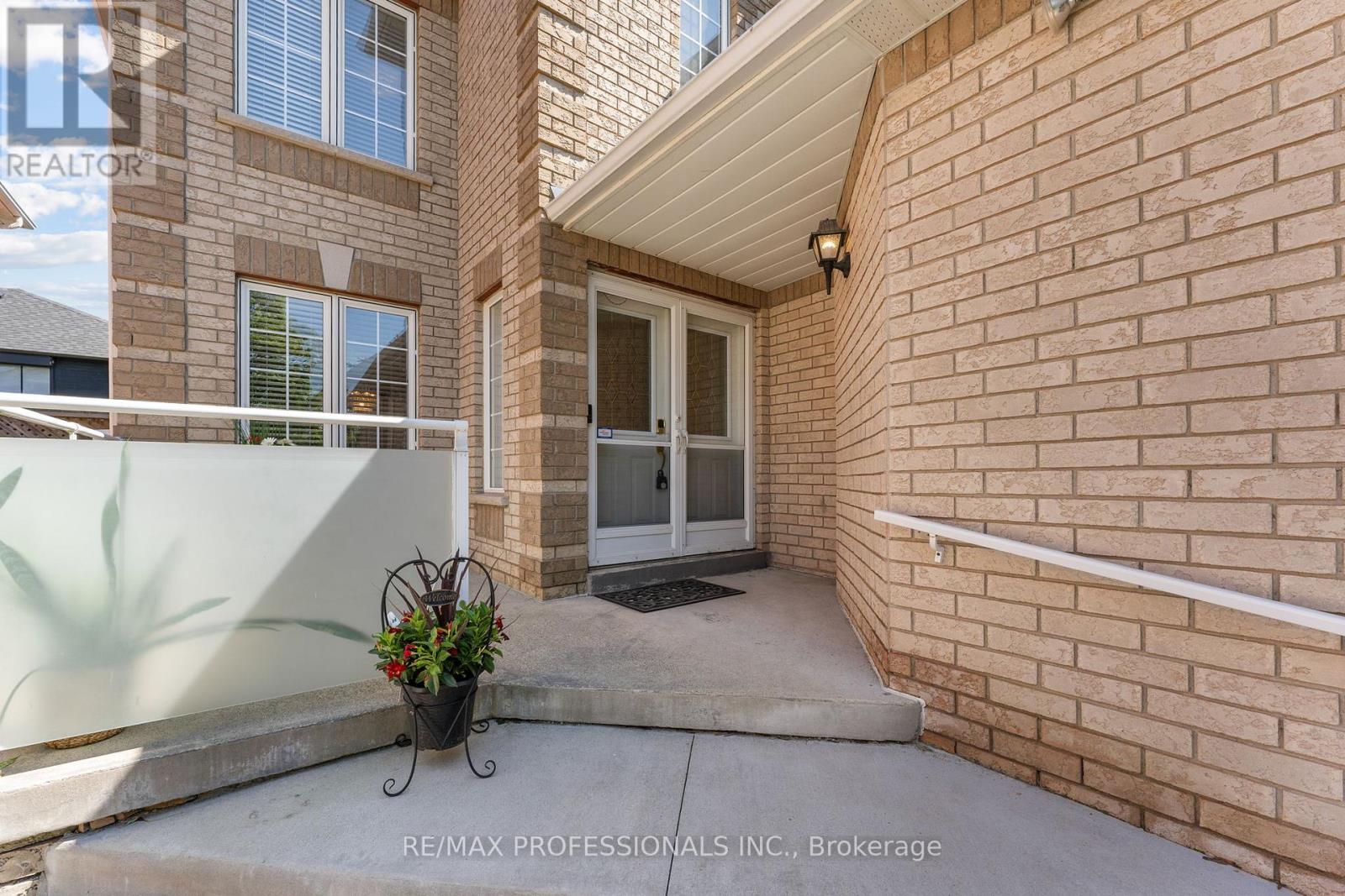 15 Tarquini Crescent, Caledon, Ontario  L7E 2V8 - Photo 6 - W13215346