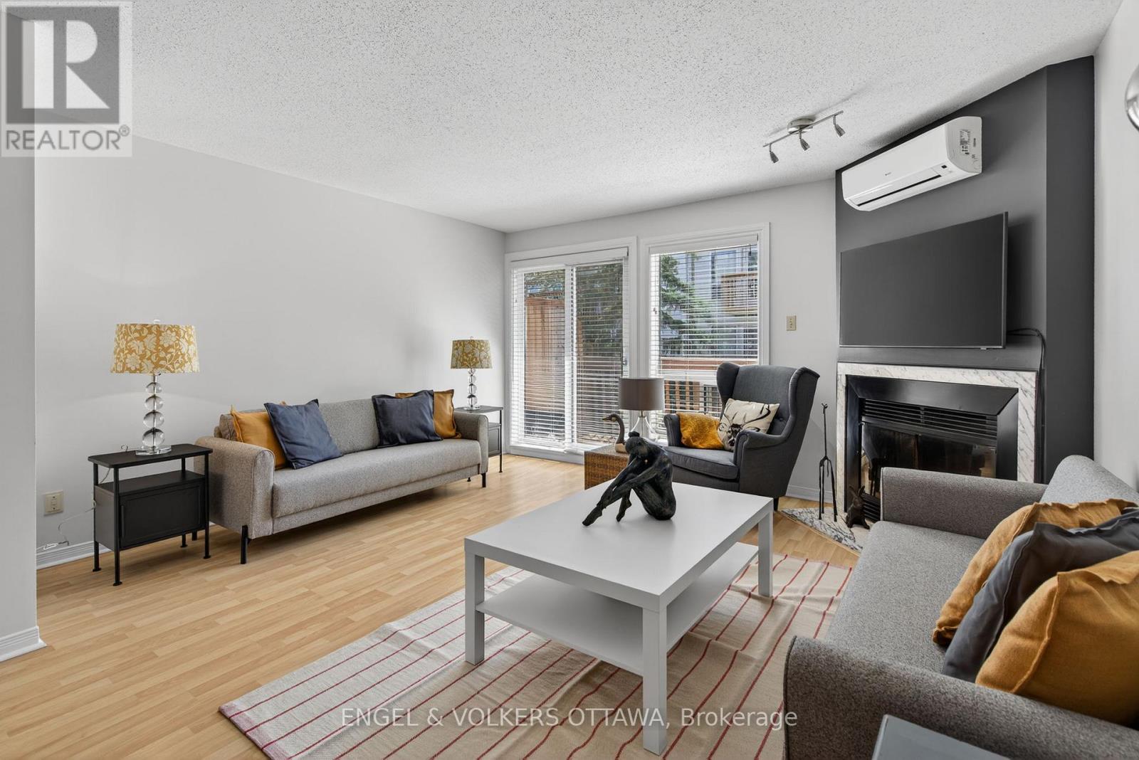 211 Briston Private, Ottawa, Ontario  K1G 5R5 - Photo 4 - X13215454