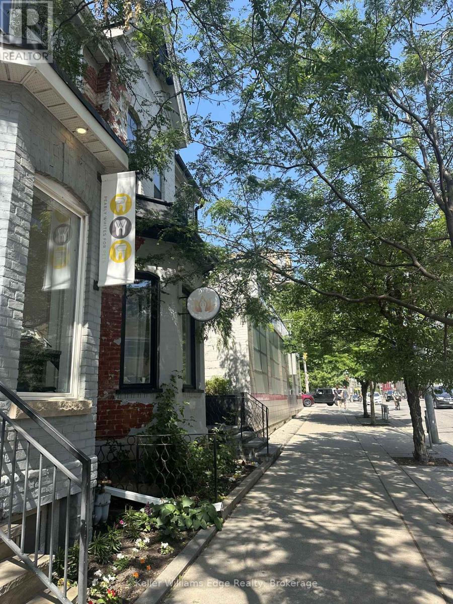 842 KING STREET W, Toronto, Ontario