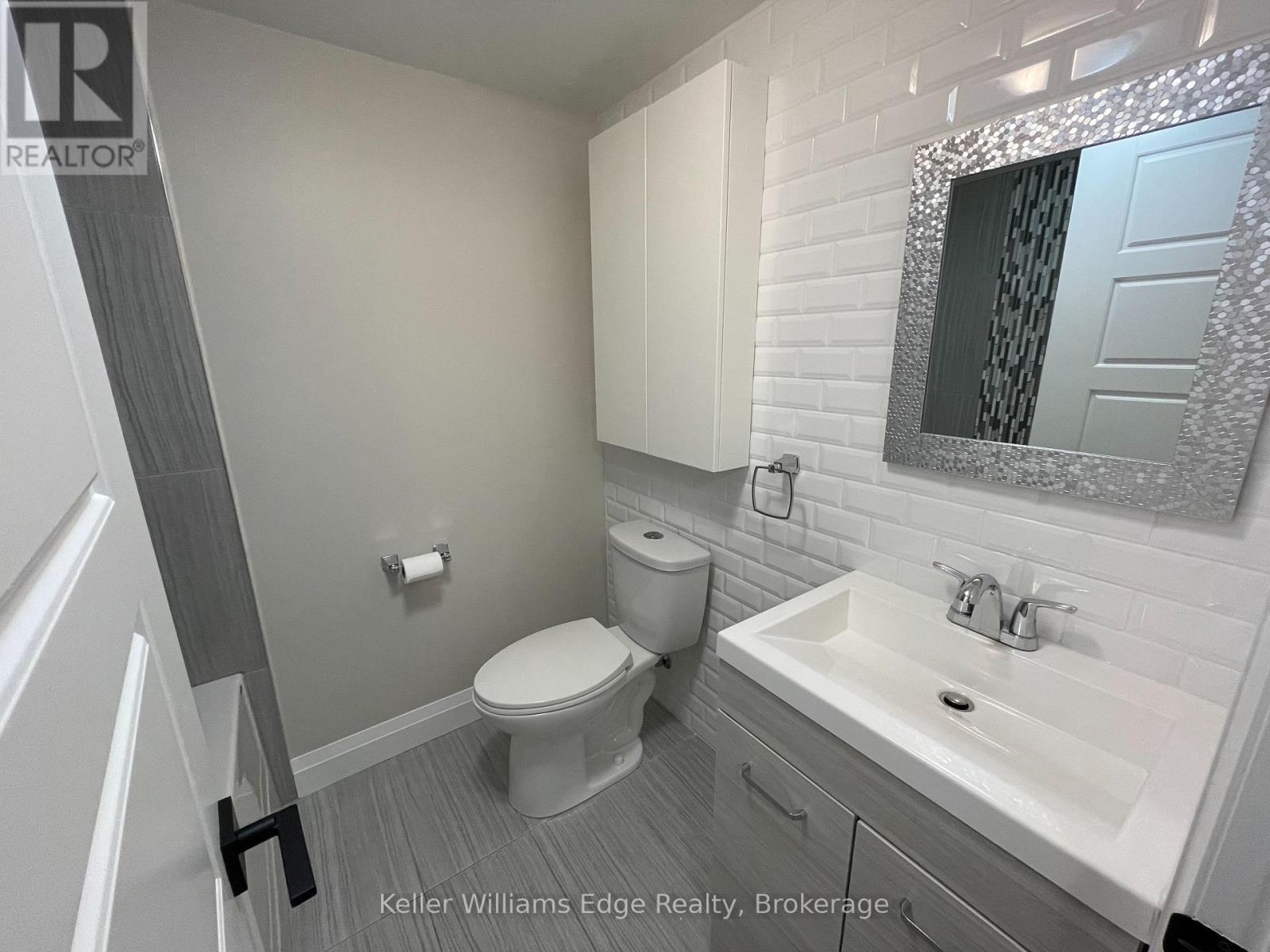 Lower - 24 Baroche Street, Hamilton, Ontario  L8V 4C7 - Photo 5 - X13215502