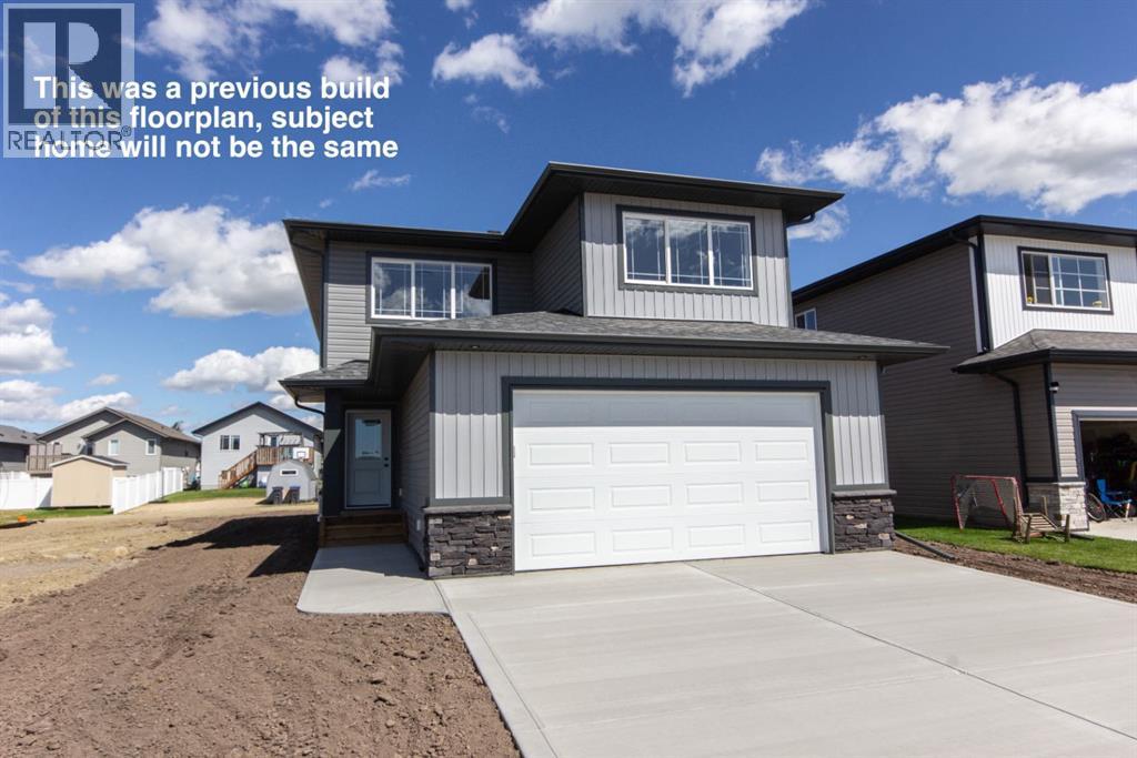 224 Augustus Way, Penhold, Alberta  T0M 1R0 - Photo 1 - A2311733