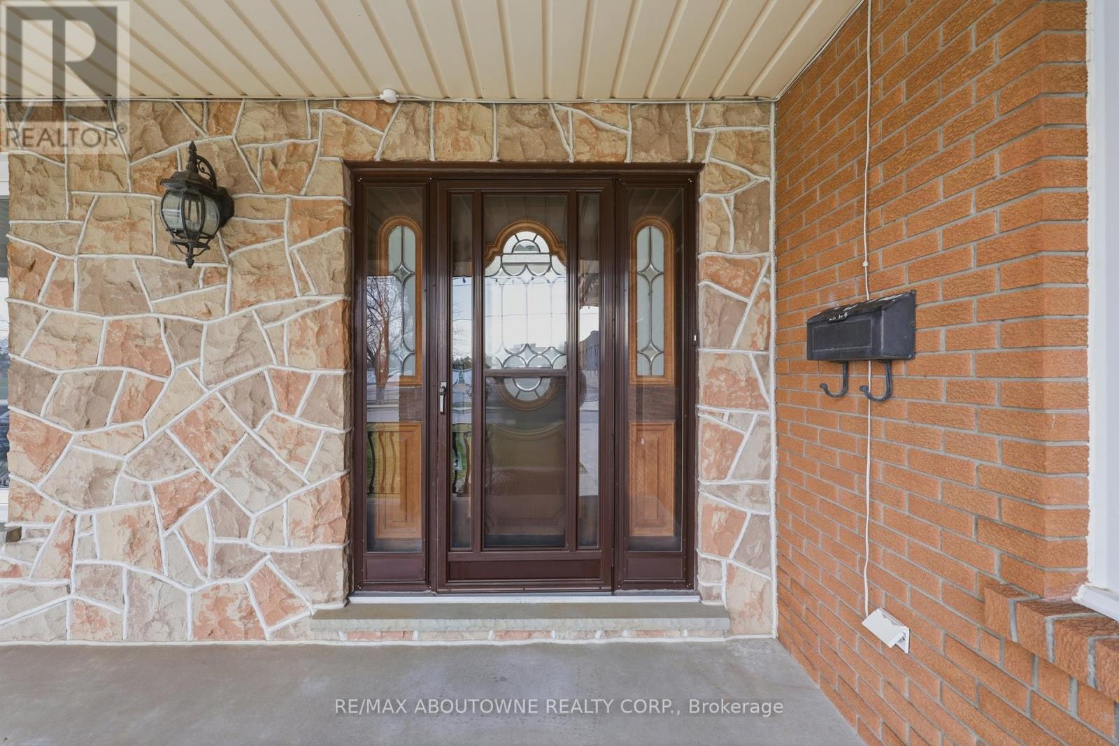 58 Kilbourn Avenue, Hamilton, Ontario  L8G 3E2 - Photo 9 - X13215166