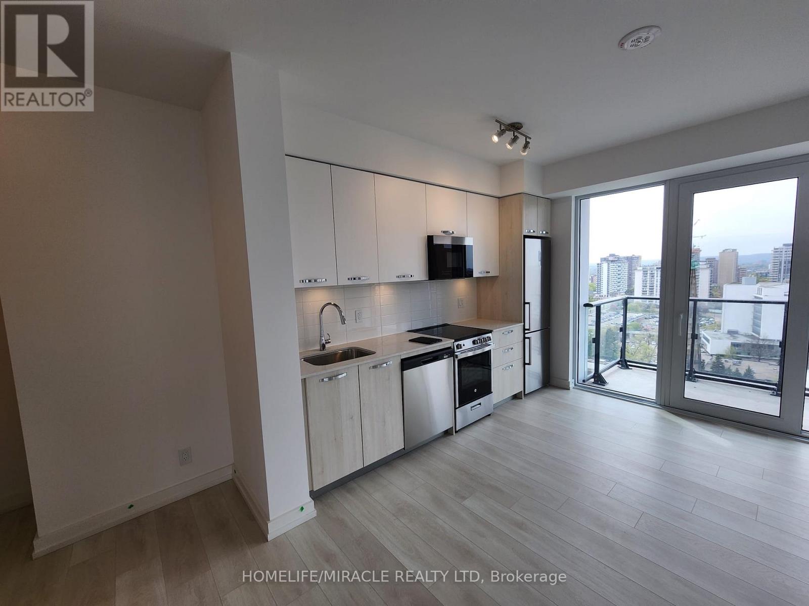 1802 - 75 James Street, Hamilton, Ontario  L8P 4V8 - Photo 2 - X13215194