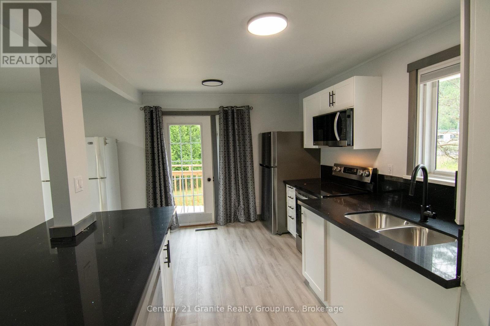 86 Water Street, Minden Hills, Ontario  K0M 2K0 - Photo 4 - X13215400