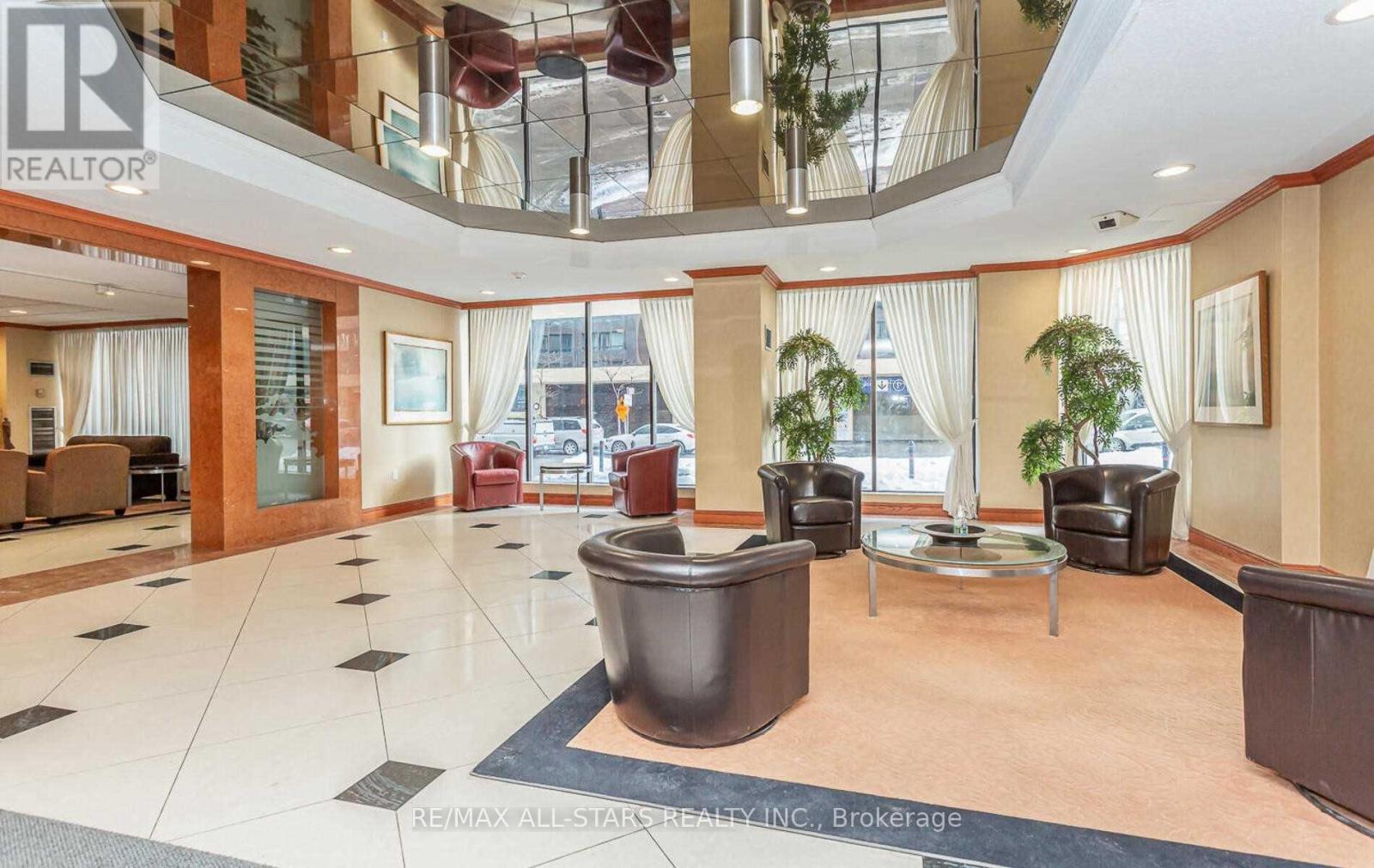 503 - 633 Hurizon On Bay Street, Toronto, Ontario  M5G 2G4 - Photo 3 - C13215396