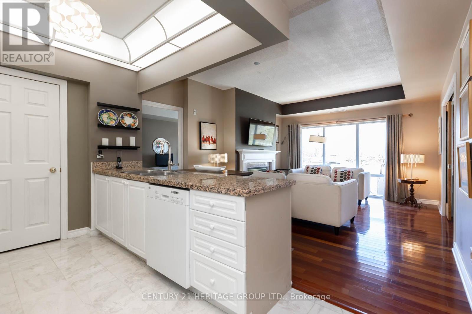 405 - 211 Randolph Road, Toronto, Ontario  M4G 4H1 - Photo 16 - C13215452