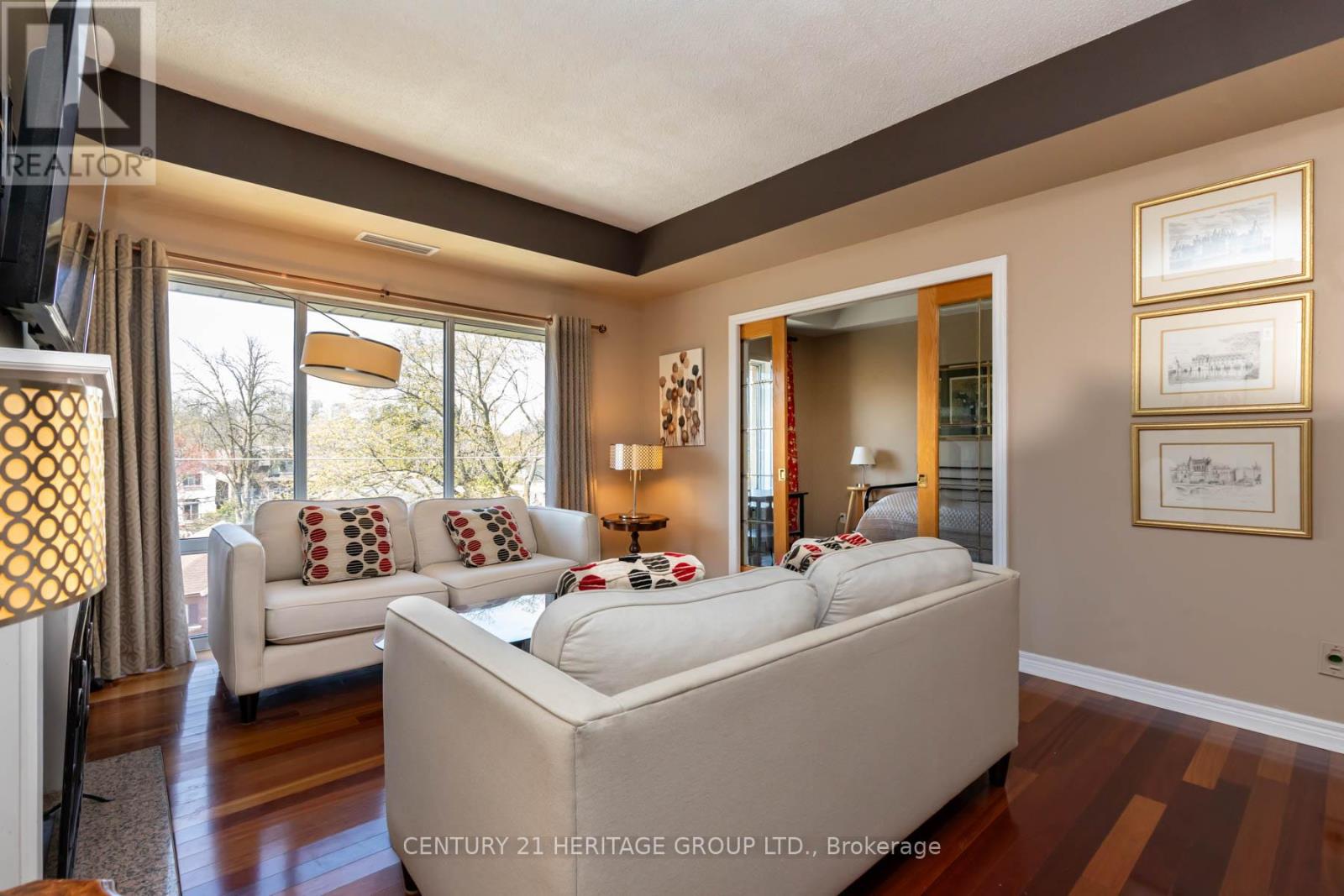 405 - 211 Randolph Road, Toronto, Ontario  M4G 4H1 - Photo 3 - C13215452
