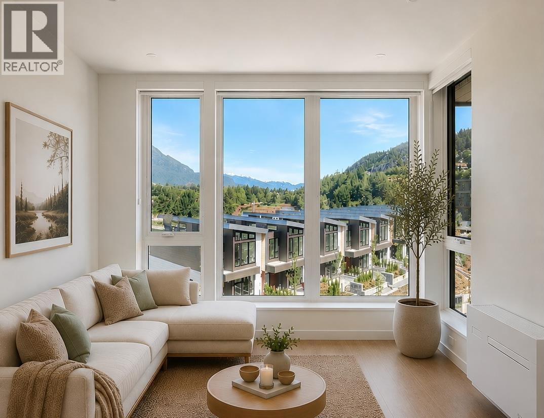 419 1500 Scott Cres, Squamish, British Columbia  V0N 3G0 - Photo 1 - R3129708