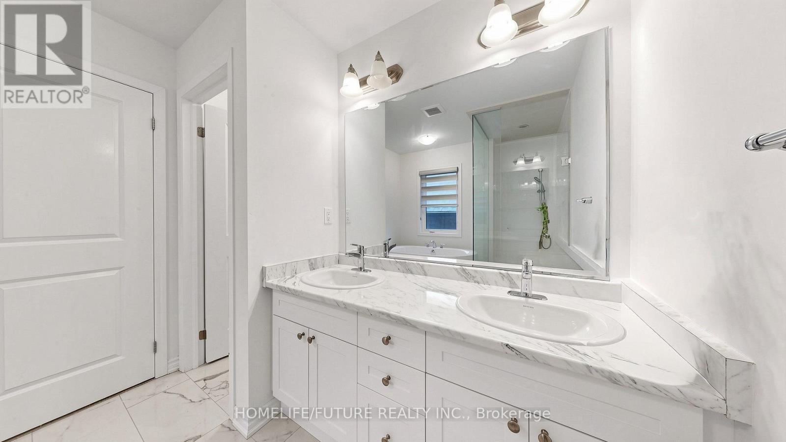 1406 Swallowtail Lane, Pickering, Ontario  L1X 0N8 - Photo 24 - E13165908